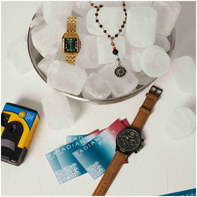 Radiant Bahamas Reloj de Mujer Dorado con Esfera Verde y Brazalete de
