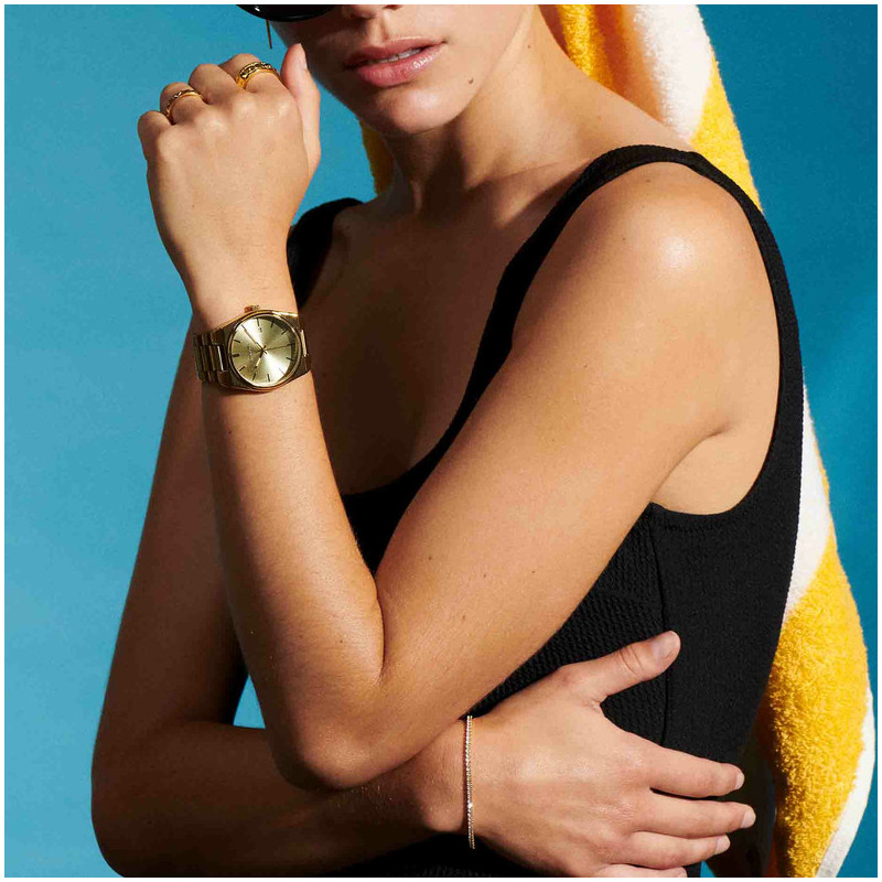 Radiant Air Reloj de Mujer Dorado con Brazalete de Acero