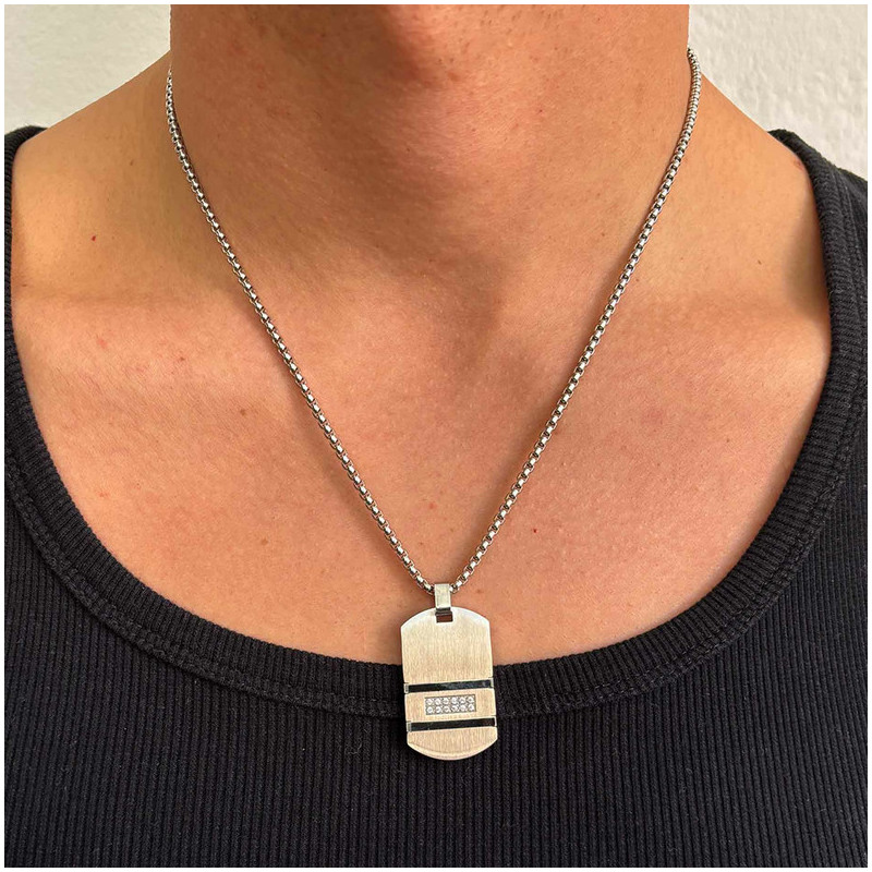 Collar Hombre Martinez con Placa en Oro