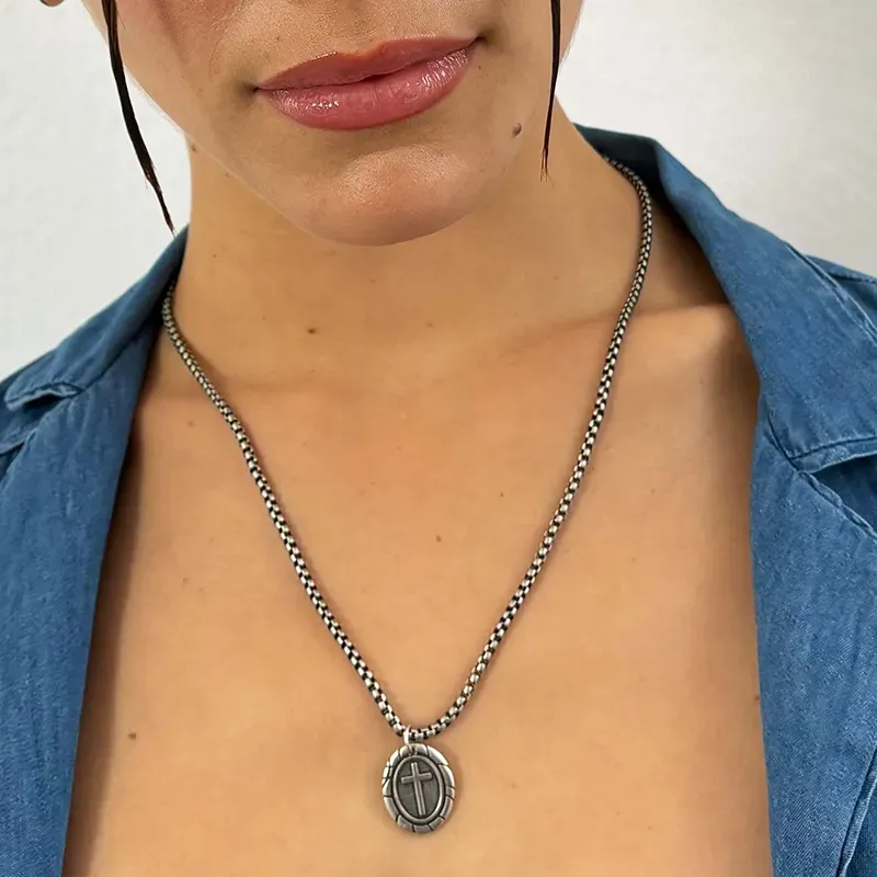 Collar Hombre Mateo óvalo en Plata