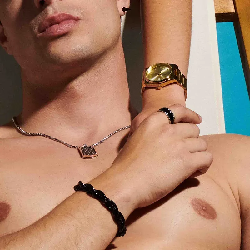 Collar Hombre Martinez Negro y Borde Rosado