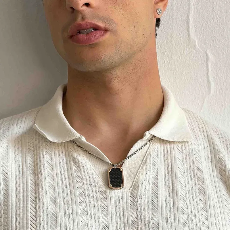 Collar Hombre Martinez Negro y Borde Rosado