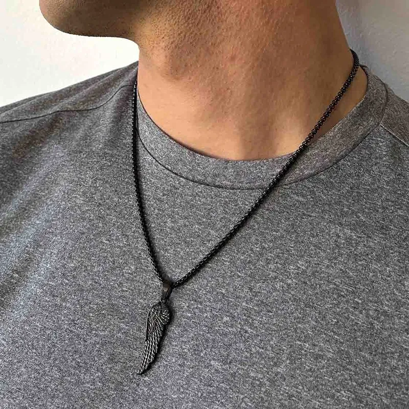 Collar Hombre Piti Ala en Negro