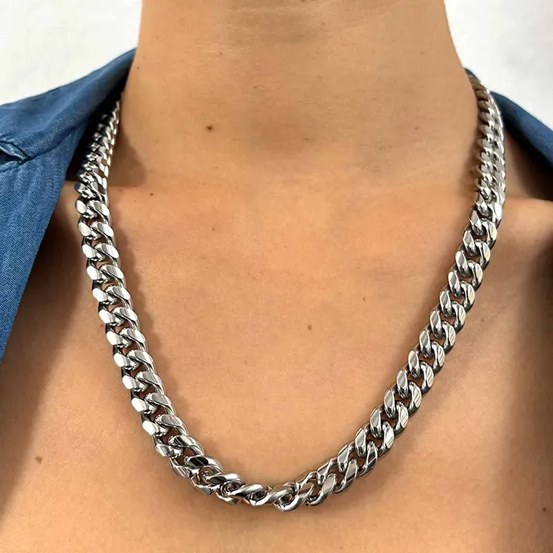 Collar Hombre Musculitos Eslabón en Plata