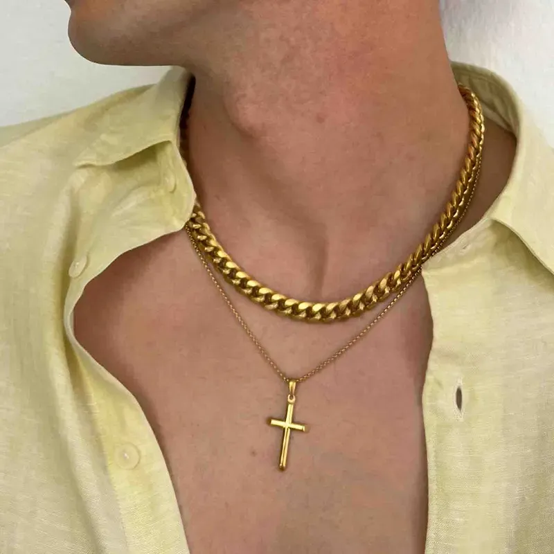 Collar Hombre Musculitos Eslabón en Oro