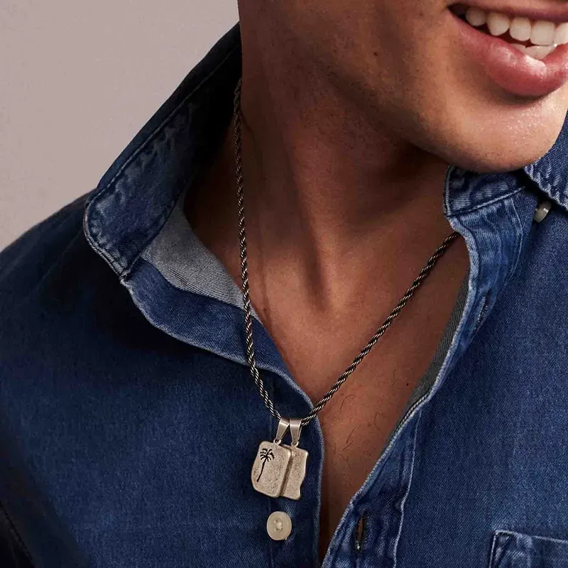 Collar Hombre Piti Escapulario en Oro