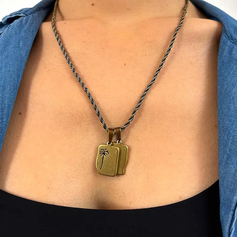 Collar Hombre Piti Escapulario en Plata