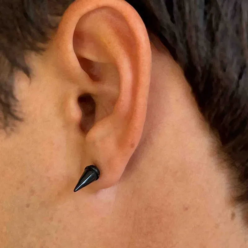 Pendiente Hombre Perez Single en Negro