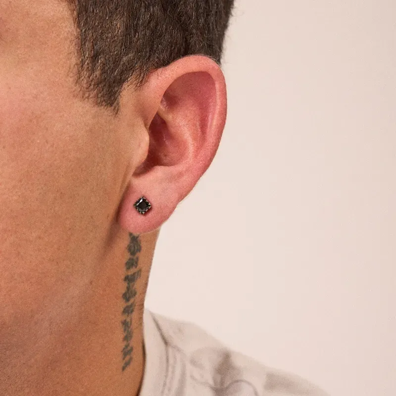 Piercing Hombre Pirate Crystal