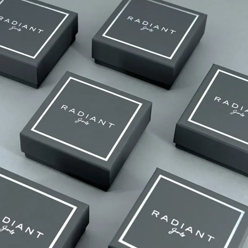 Pendiente Hombre Chain Padlock Dorado | Radiant