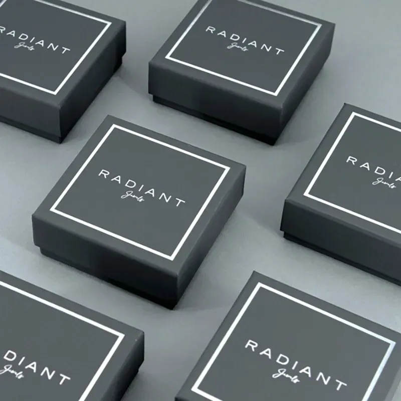 Pendiente Hombre Strong MOP Plateado | Radiant