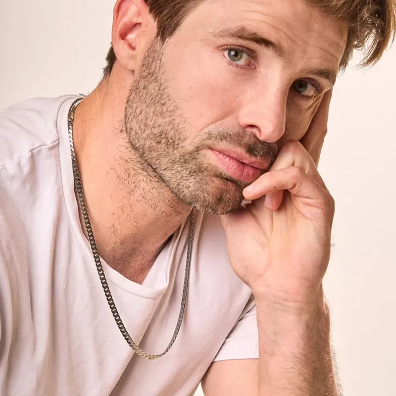 Collar Hombre Nusa Plata | Versatilidad y Estilo Moderno