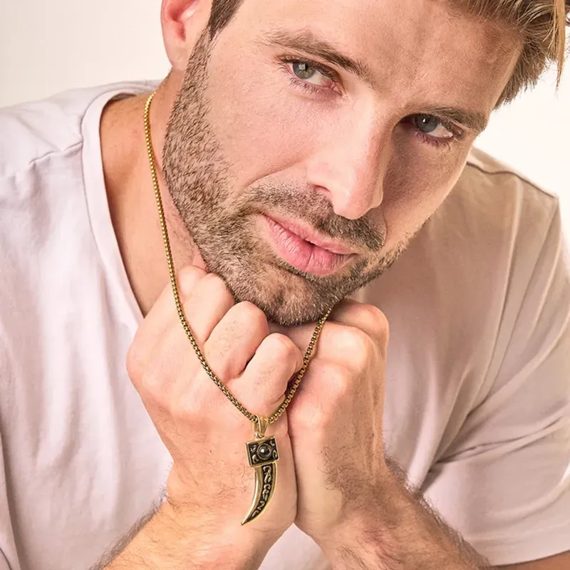 Collar Hombre Lombok Horn Oro | Fuerza y Sofisticación