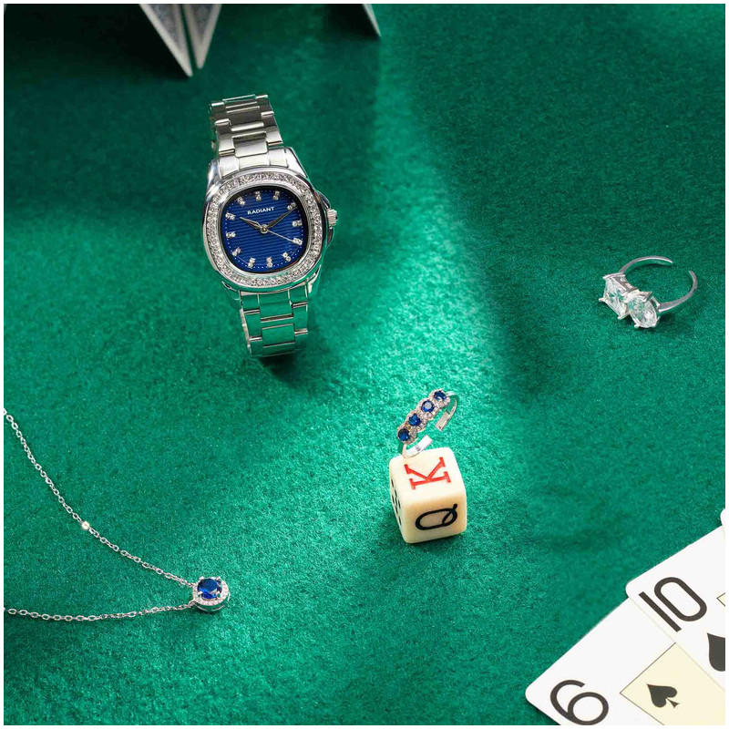 Anillo de Plata con Circonitas Radiant colección THE CROWN