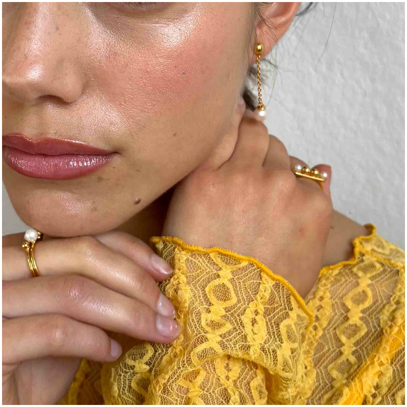 Pendientes Largos con Perla Emily in Paris