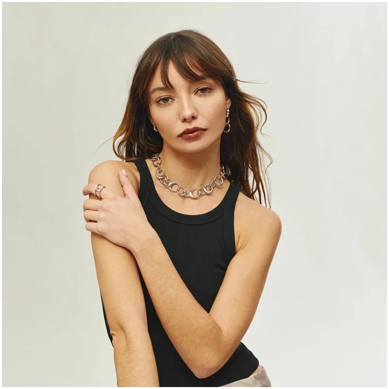 Collar Mujer Blair Plateado | Diseño Geométrico en Eslabones Plateados