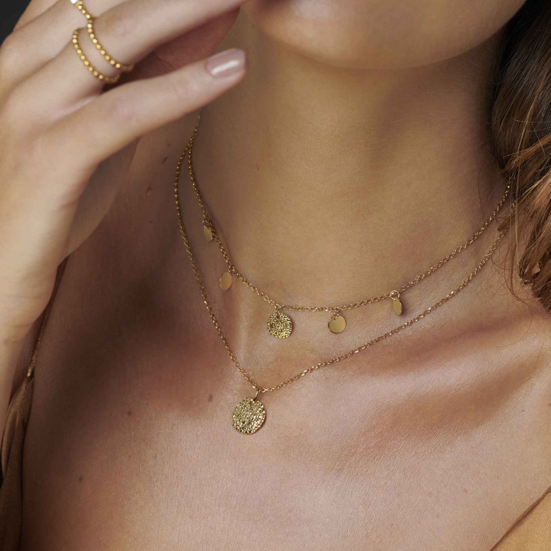 Joyas Collar dorado medalla multidots. Plata y baño de oro 24k Radiant