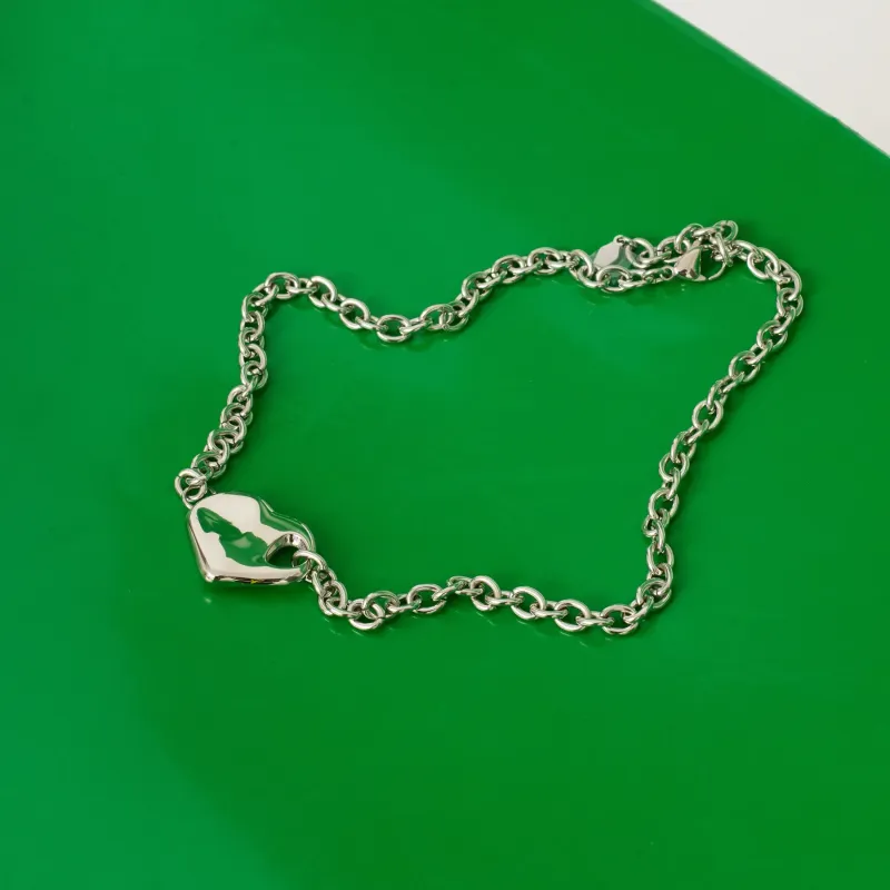 Collar plateado mujer corazón Center | Radiant