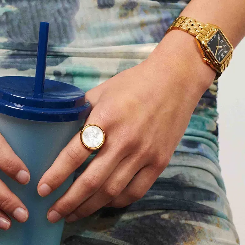 Radiant Bahamas Reloj de Mujer Dorado con Esfera Verde y Brazalete de